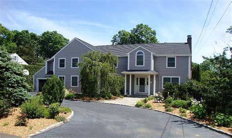 8 burberry lane|8 Barberry Ln, Madison, CT 06443 .